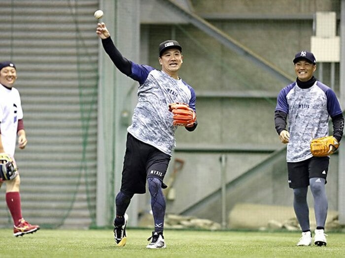 【自主トレ】ダル&田中&藤浪のコラボや福島千里に弟子入り、バレエ挑戦に生肉で胃袋強化…謎練習の意図は?<Number Web> photograph by JIJI PRESS