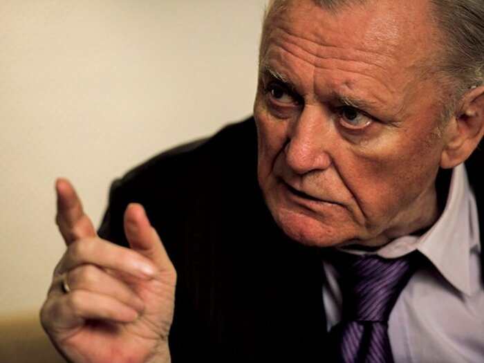 イビチャ・オシムが語るEURO2016。「大国の勢力図は書き換えられるのか」＜Number Web＞ photograph by Takuya Sugiyama