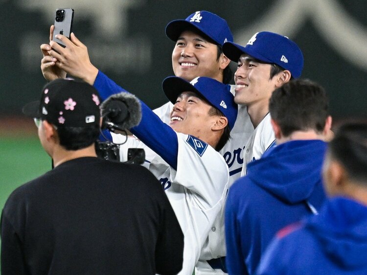 合ってる？」「うん」試合直後に大谷翔平と山本由伸が“イタズラ合戦