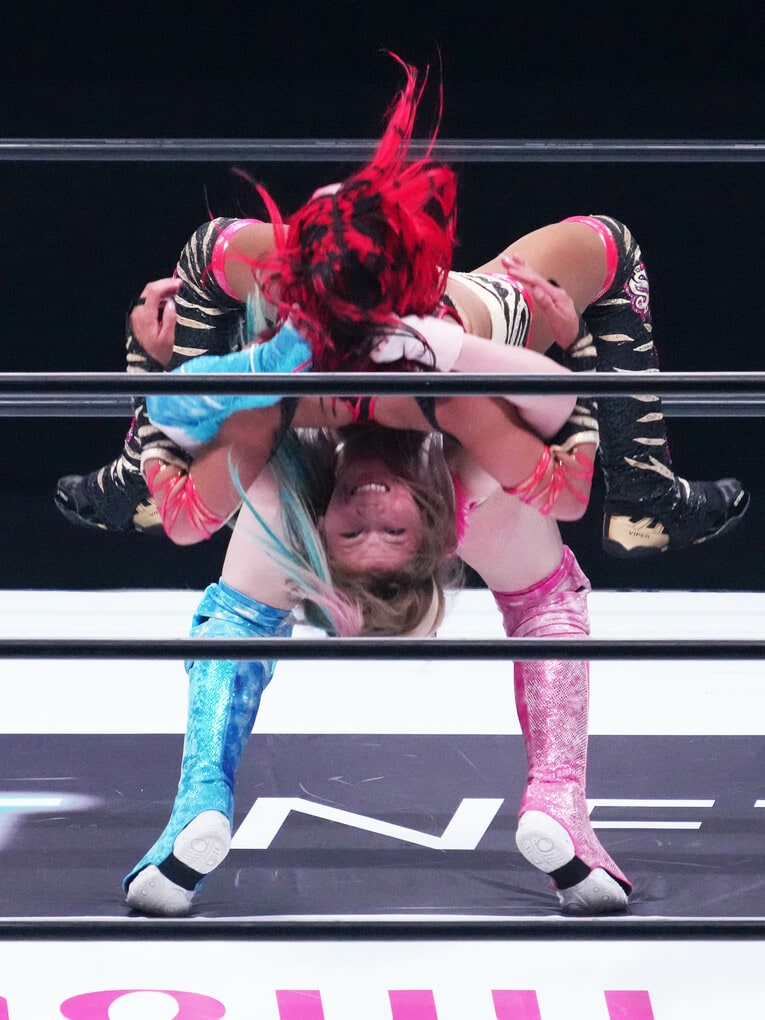 岩谷麻優は二段式ドラゴンスープレックスでメルセデス・モネから勝利をもぎ取った