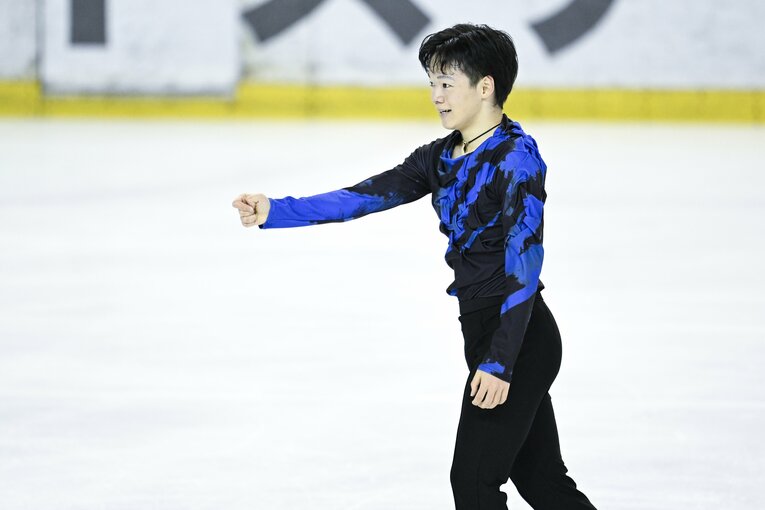 東京選手権大会のフリーの演技後にガッツポーズをみせた鍵山優真　©︎Asami Enomoto