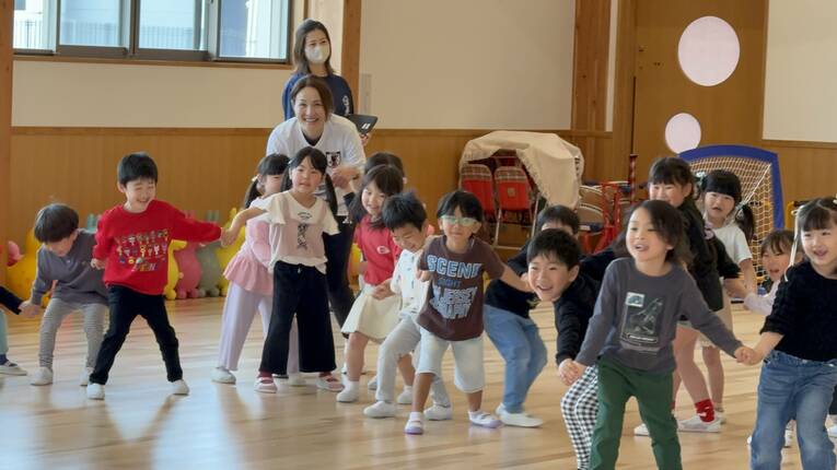 能登半島地震発災後から2025年6月までに計153回、のべ574人ものアスリートが訪問活動に参加し、のべ12,495人の子どもたちのケアを能登半島で実施した