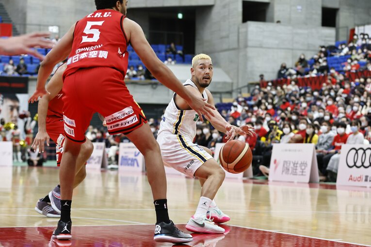 2012年からブレックスでプレーしている遠藤は、今年でチーム在籍は13年目　©B.LEAGUE