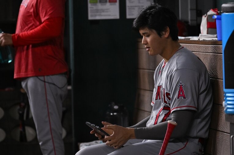 勉強中の大谷　©Nanae Suzuki