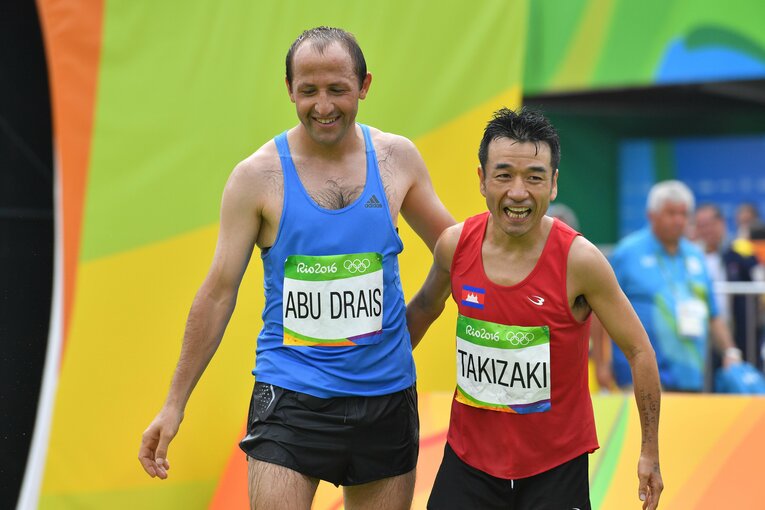 “最下位争い”を繰り広げたヨルダンの選手と　©JMPA