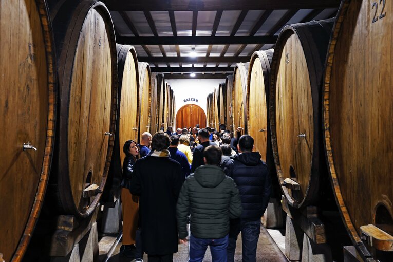 「TAKEユニの日本人ファンが増えた気が」久保建英MOMも“代えが利かない状態”を現地撮影…ソシエダは狂う歯車を直せるか(53)