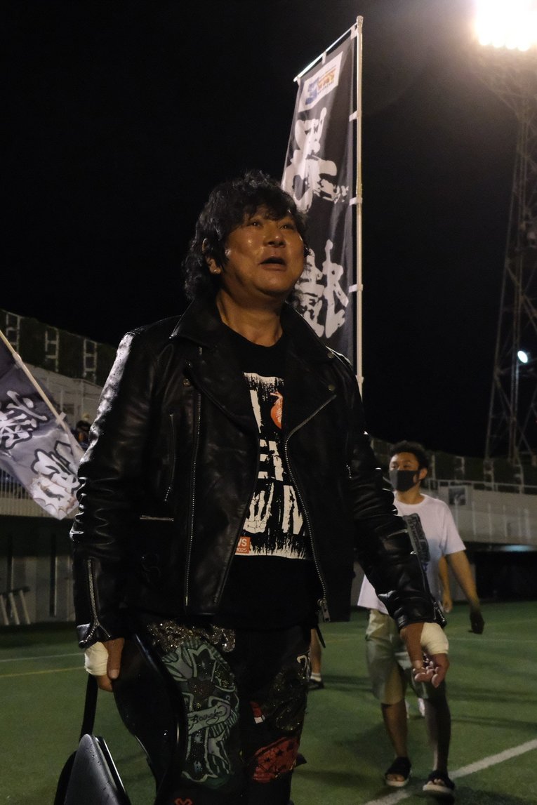 佐藤光留プロデュース『真夏の変態祭り』で諏訪魔に大仁田、鈴木みのるも大暴れ！ 灼熱の旧川崎球場で“1日6試合”の佐藤が感じたのは…？(34)