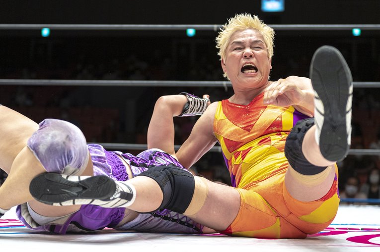 神取＆アジャ＆“W井上”！ レジェンドたちが若手精鋭軍との「3本勝負」で必殺技連発…“お祭り”カードに見た歴史的意義とは？(44)