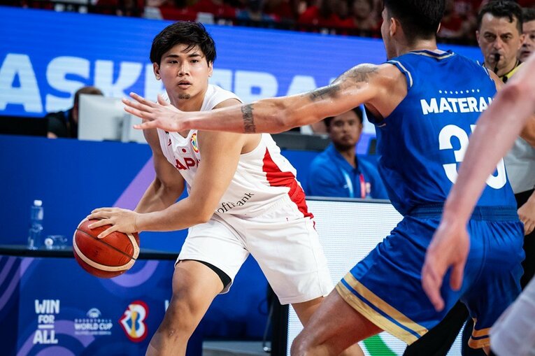 Bリーグではベストディフェンダー賞だった原修太　©FIBA