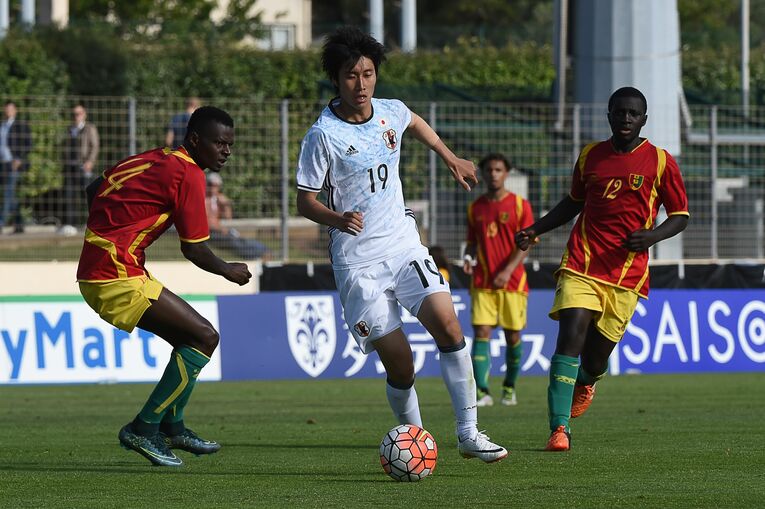 2016年5月、トゥーロン国際大会での鎌田（19歳）　©AFP/JIJI PRESS