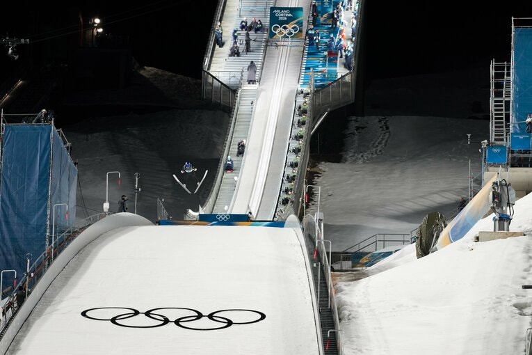 小林の2本目のジャンプ　©Tsutomu Kishimoto／JMPA