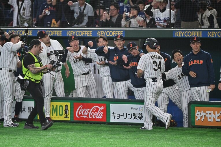 吉田正尚にも一発が！　©️Hideki Sugiyama