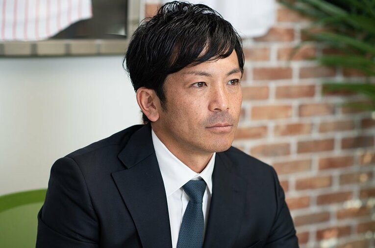 今シーズン限りで現役を引退した松田宣浩がロングインタビューに応じた ／ photograph by Miki Fukano