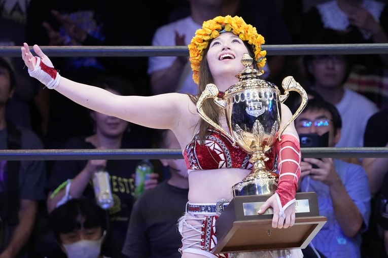 『DREAM STAR GP』優勝を祝う青野未来　©Masashi Hara