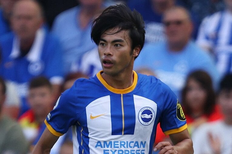 「ミトマはネイマールのようだ」プレミアリーグ直近6試合で3得点1アシストと好調をキープする三笘薫（25歳）。対戦した英国人DFたちも「良い選手だ」と率直に語った ／ photograph by Getty Images