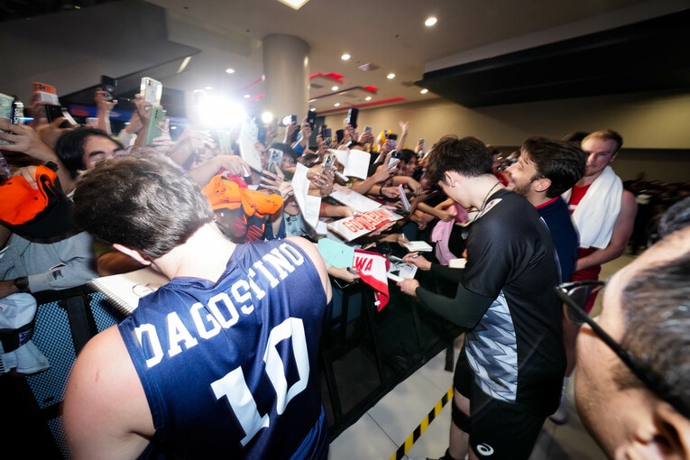 VNLアメリカ戦　©︎Volleyball World