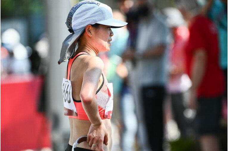 東京五輪女子マラソンでの一山　©JMPA
