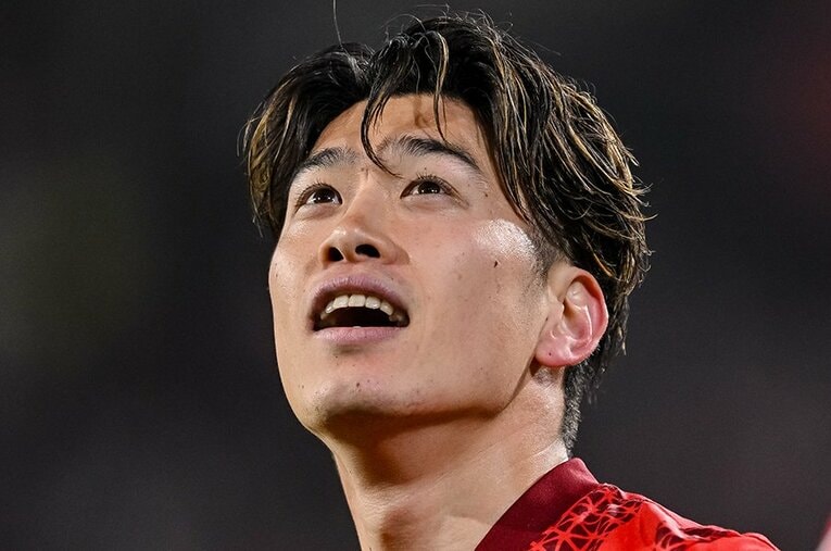 ドイツ2年目で進境著しい鈴木唯人。日本代表スコットランド戦スタメンが濃厚だ ／ photograph by Defori Images/Getty Images