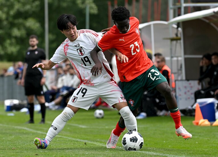 2025年、U-16日本代表時の三井寺。11月のU-17W杯での招集があるかも注目される（画像は右に続きます）　©Getty Images