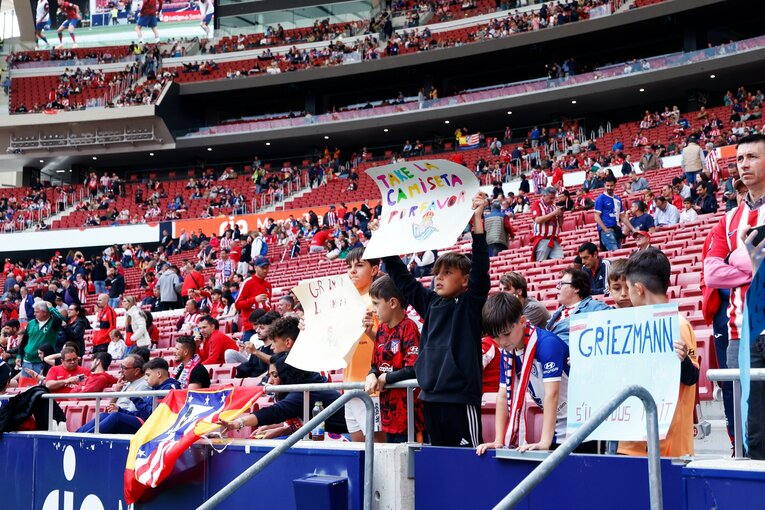 「クボを無効化する」要警戒した闘将シメオネが久保建英の技に呆然…ソシエダCL確定にカメラマンが思い出した「クボはフィットするよ」(7)