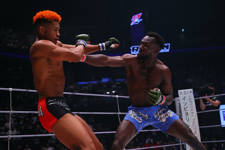 11月20日、沖縄で開催された『RIZIN.32』でのロクク・ダリ戦　©RIZIN FF