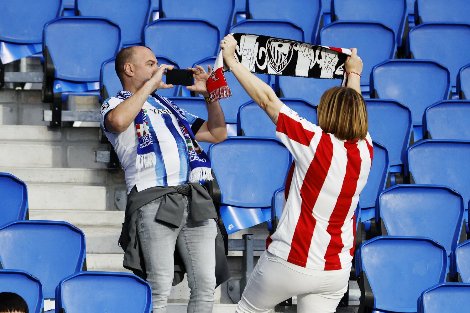 “じつは友好的なんです”バスクダービーの両サポーターたち