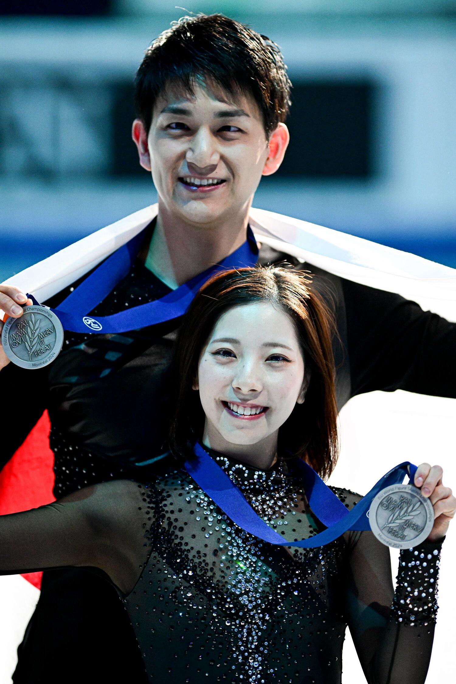 世界選手権銀メダルを獲得した三浦璃来＆木原龍一ペア　©︎AFLO