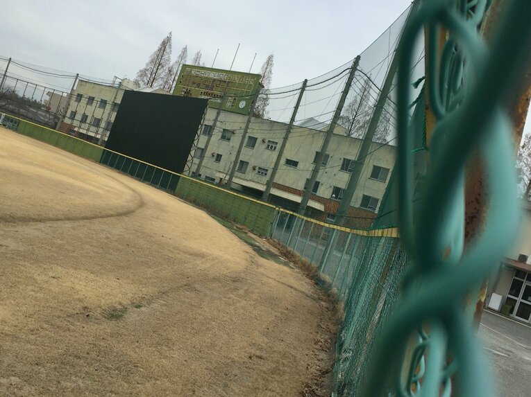 【PL学園、2025年の夏】野球部が練習を行っていたAグラウンド。学校の校舎からは1.6kmほど離れていて、最寄りの駅は富田林駅となる（2015年撮影） ©Yuji Yanagawa