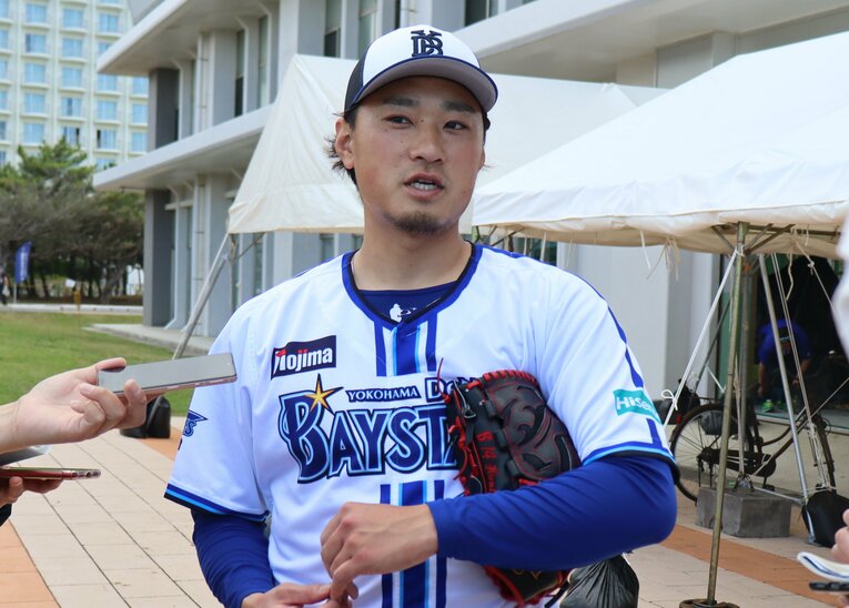 取材を受ける石田