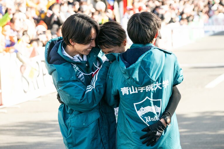 【5区〜往路優勝後…オフショット】©Nanae Suzuki