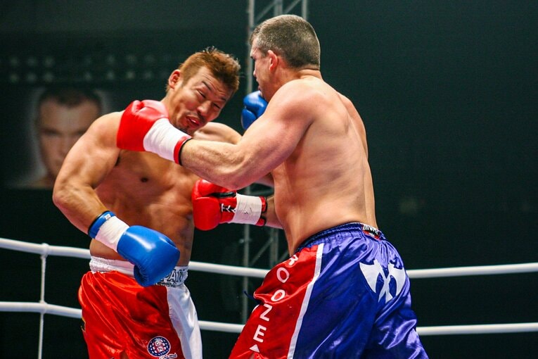 2006年12月、アーツはグランプリのリザーブファイトで武蔵にKO勝ち　©Susumu Nagao