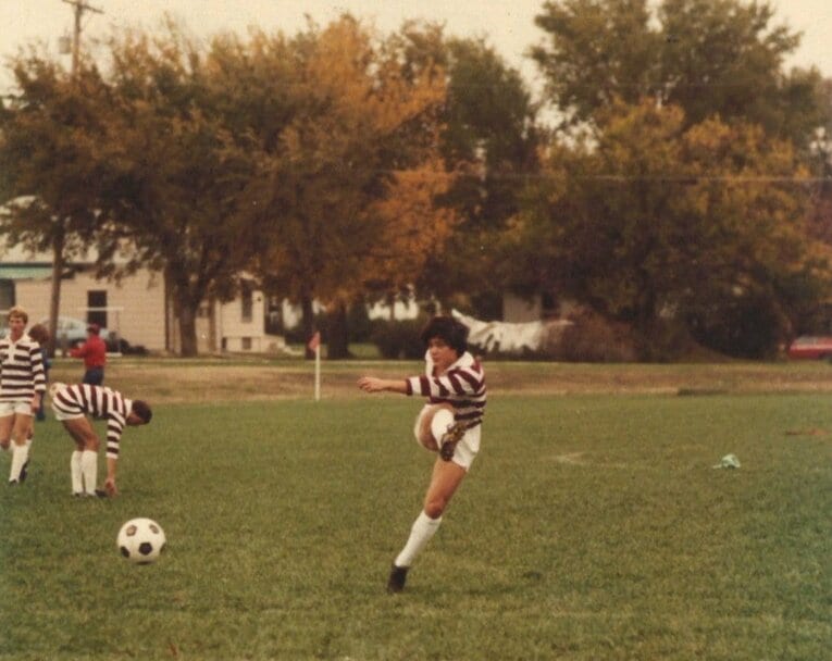 米大留学時代の川平慈英（本人提供）