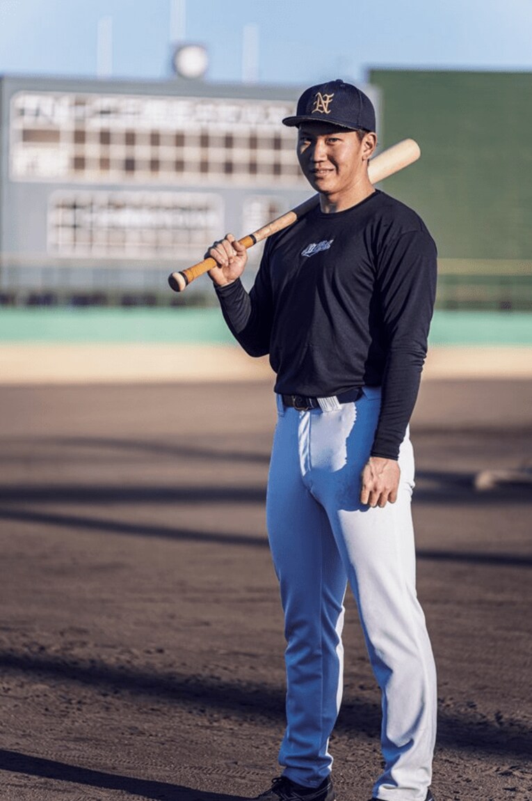 徳丸天晴（とくまる・てんせい）／2003年9月4日生、大阪府出身。智辯和歌山高では1年春から4番・左翼手のレギュラーに定着し、高校通算42本塁打を記録した。卒業後はNTT西日本に入社。スローイングの良さを生かして三塁手に転向した。185cm、95kg　©Shiro Miyake