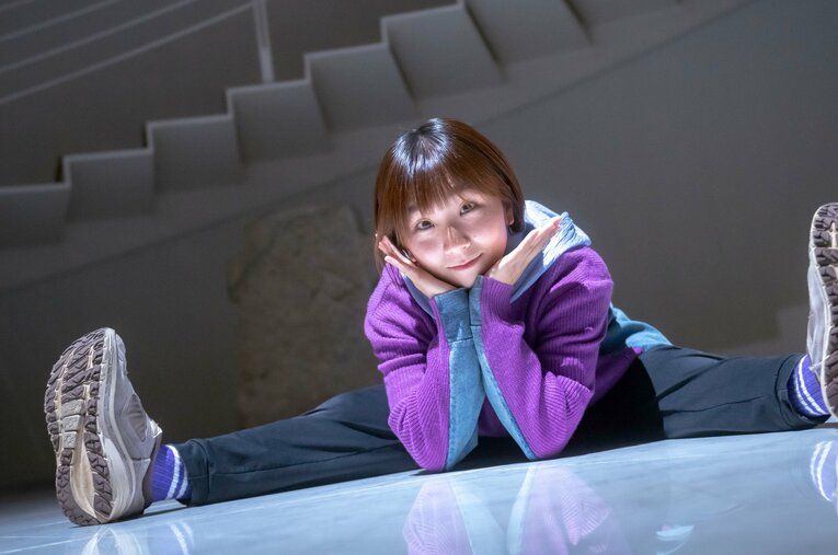 「いきなり結婚したくなった」という高橋成美。現役引退後も様々なスポーツに挑戦し、今も体が柔らかい！ ／ photograph by Takuya Sugiyama