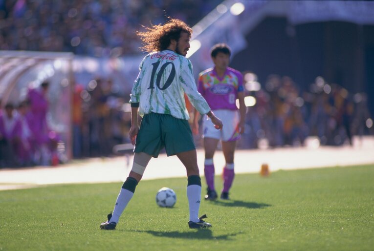 1994年チャンピオンシップ第1戦。ラモス瑠偉は左足にテーピングを巻きながら出場した　©︎Naoya Sanuki