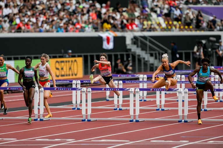 【東京世界陸上】100mハードル予選を走る中島ひとみ（長谷川体育施設）　©Nanae Suzuki