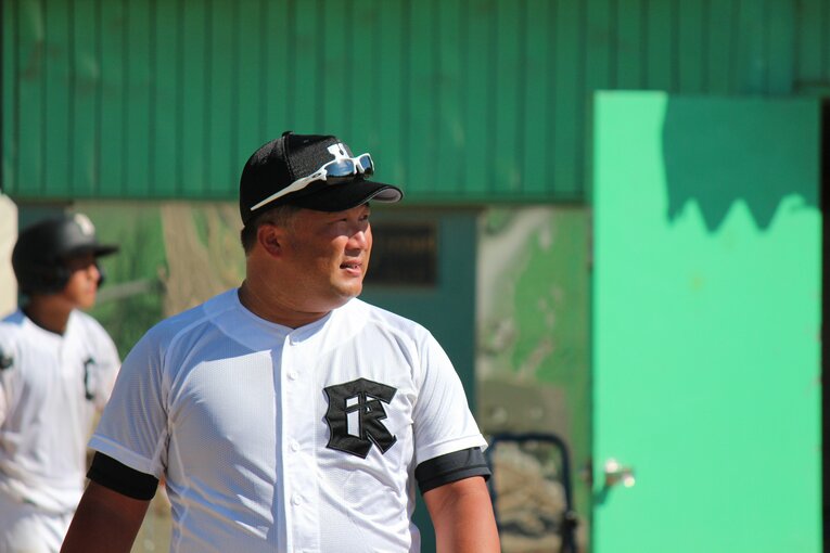 母校の監督に就任した中島監督　©Katsuharu Uchida