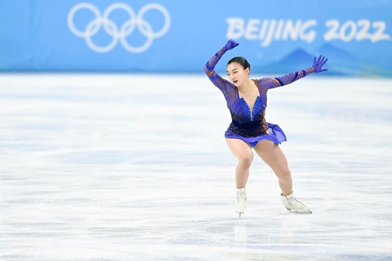 「泣いてる場合じゃない」新女王・坂本花織と中野コーチが守った“フィギュアの品格” 「20年前のスケート」発言のタラソワへ伝えたいこと(56)