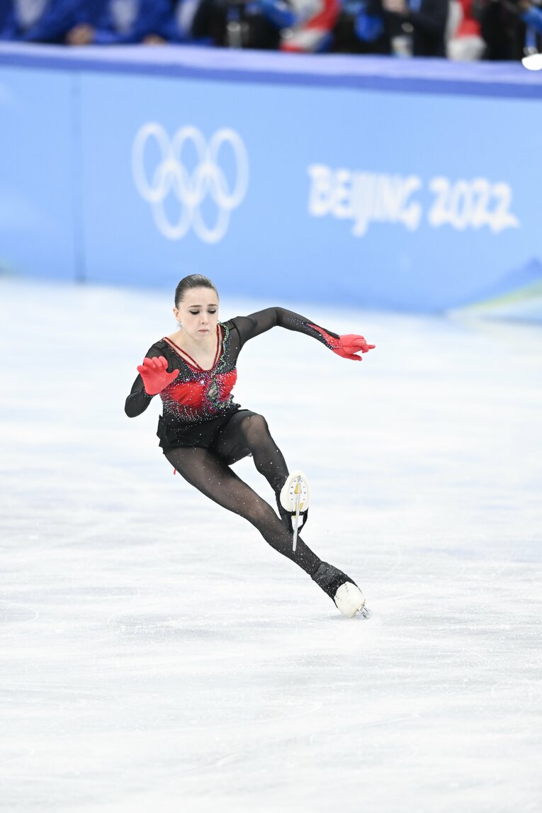 【五輪フィギュアの魔物】北京五輪でのワリエワ（写真は右に続きます）　©Asami Enomoto/JMPA