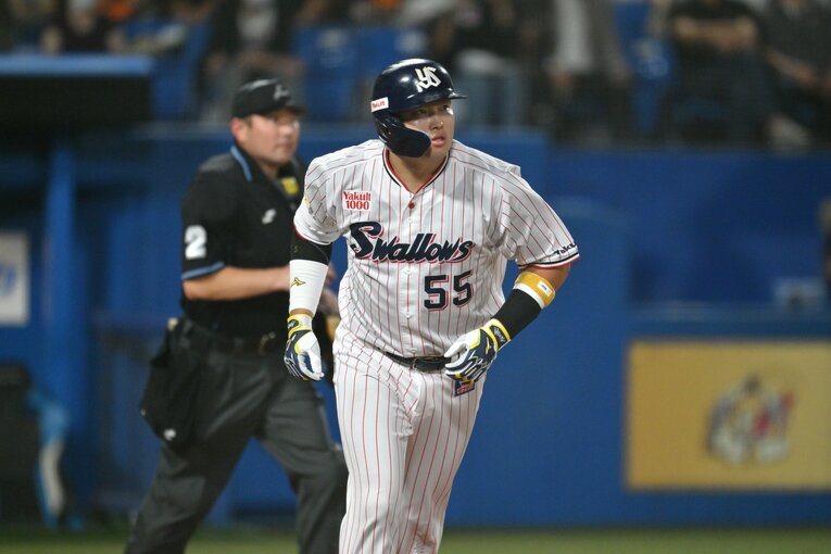 バースの記録に並ぶ54号本塁打の瞬間　©︎Hideki Sugiyama