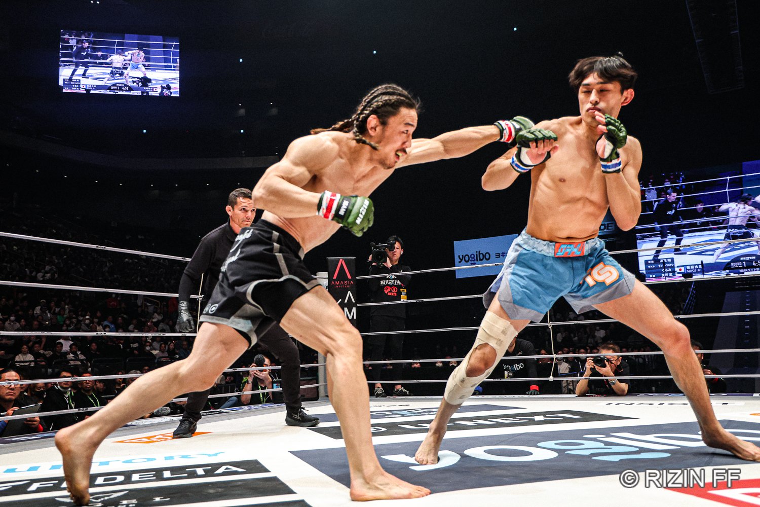 未知の相手だけに油断はなかったと試合後の矢地は振り返る　©RIZIN FF