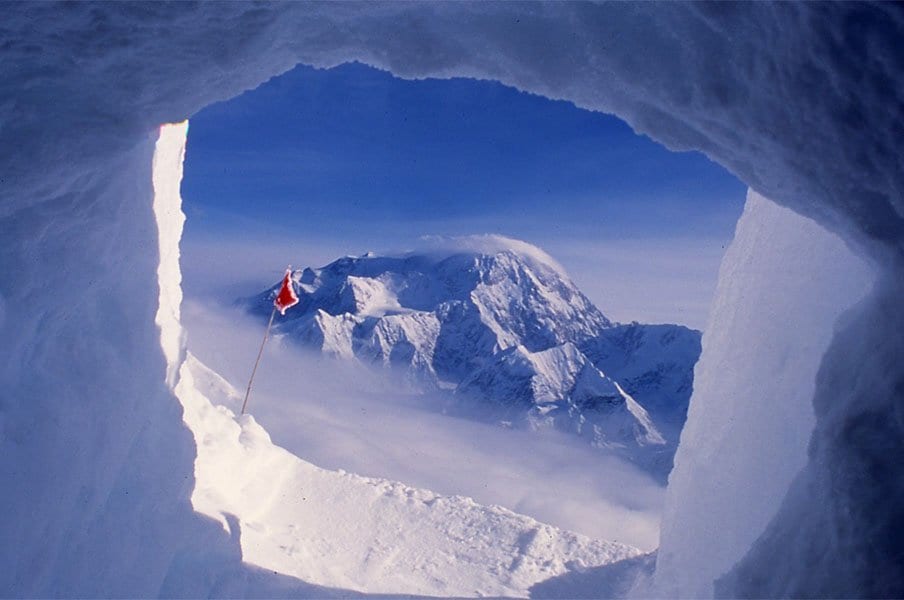 「雪崩で行方不明の可能性も」冬のアラスカで”遭難”して…ある世界的登山家が「引退」を決断した瞬間＜Number Web＞ photograph by Masatoshi Kuriaki