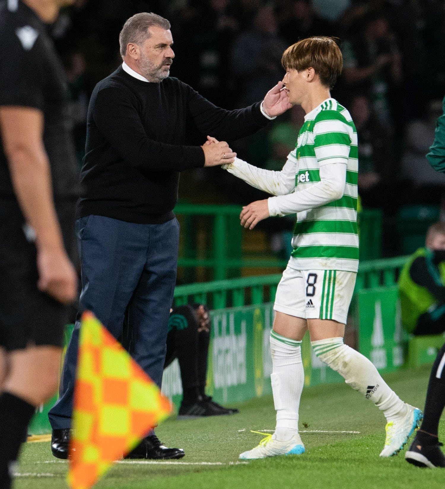 今季途中まで横浜F・マリノスを指揮したポステコグルー監督。古橋への信頼を感じさせる起用が続いている　©︎Getty Iamges