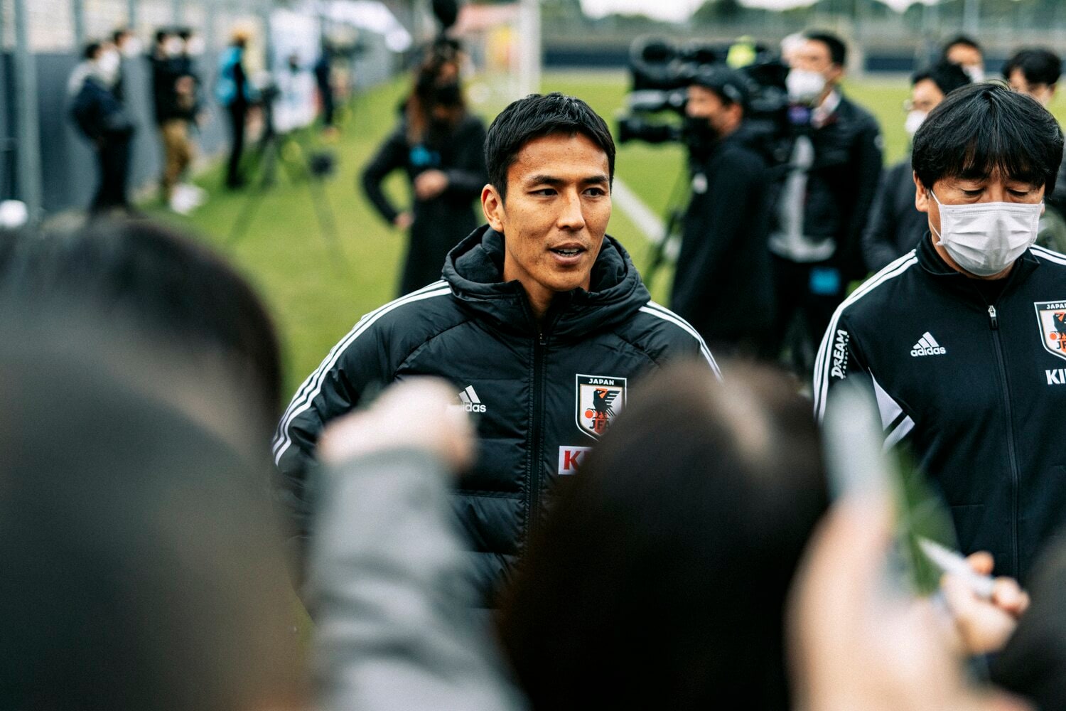 2022年9月、長谷部誠はカタールW杯前のドイツ遠征で日本代表に同行。当時はまだ現役だった　©Kiichi Matsumoto