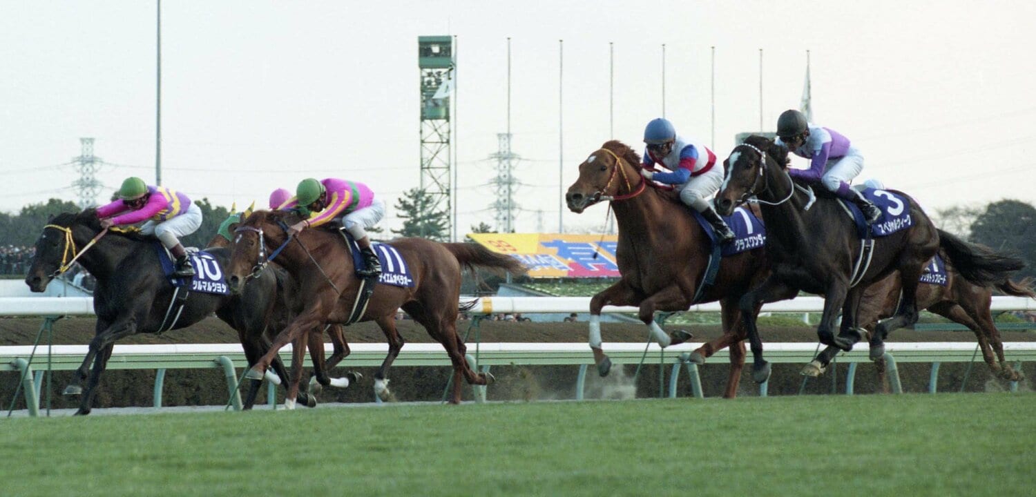 1999年有馬記念で4着となったツルマルツヨシ（一番左）　©TOKYO SPORTS PRESS