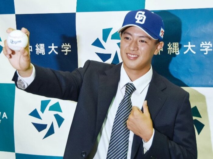 ドラフトウラ話…日本ハム4位指名の“逸材”「スカウト部長が見逃した球団も複数あった」ドラフト全指名を検証する《日ハム・中日・ロッテ編》<Number Web> photograph by JIJI PRESS