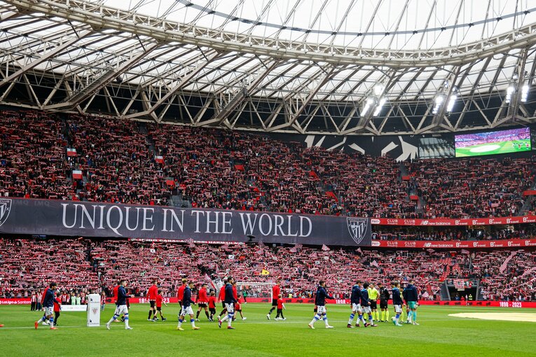 「クボには開幕前から…今はそれ以上の期待だ」MVP→徹底マークで不発も久保建英21歳“バスクダービー両軍サポの熱視線”をカメラマンは見た(13)