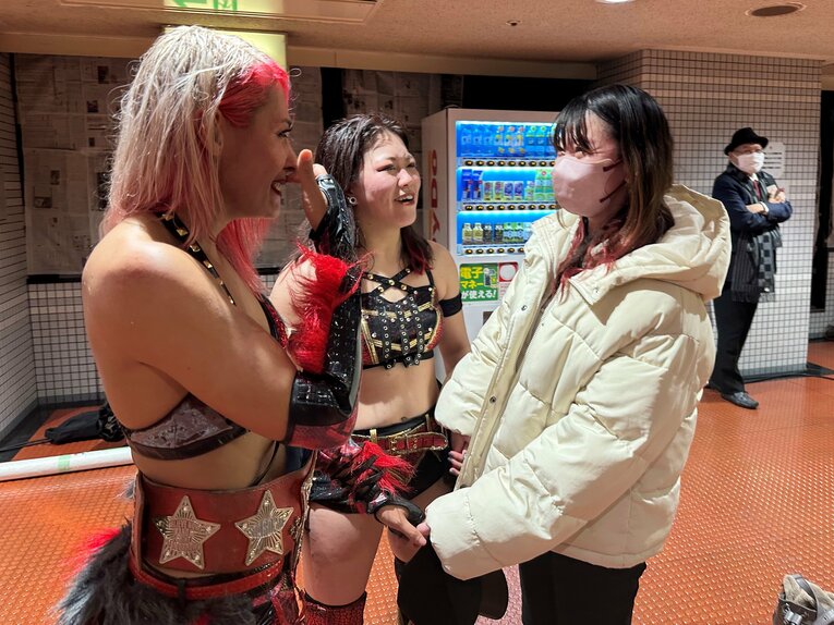 「ジュリアvs鈴季すず」はなぜ“最高に映える”タイトルマッチだったのか？ 試合直後の“姉妹”が明かしたそれぞれの「25分4秒」(106)