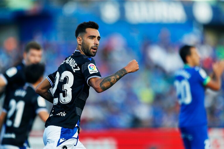 久保建英は「シルバらと共存・連動」が今のソシエダで最適解か　マンU戦勝利から中2日→“トップ下で迷った”古巣戦を撮って気づいたこと(21)