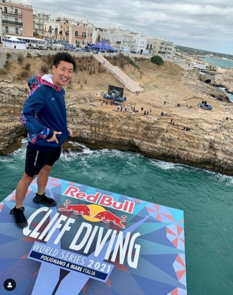 クリフダイビングはいまでは人気競技に／本人のインスタグラムより